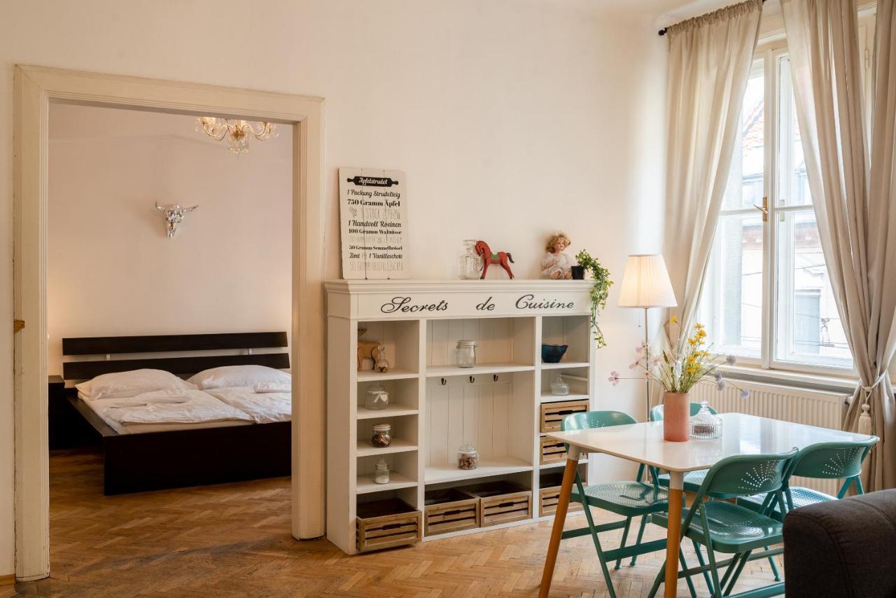 Frida Apartman Bratislava Esterno foto